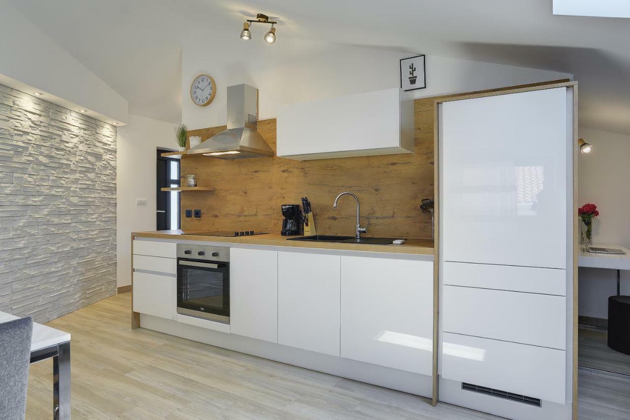 Apartment Niko Пула Екстер'єр фото